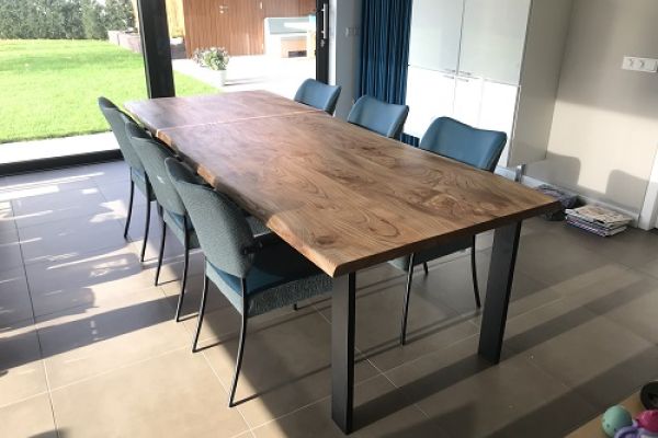 Iepen eettafel boomstam