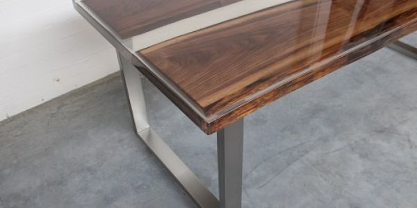 Omhulde epoxy tafel kopen