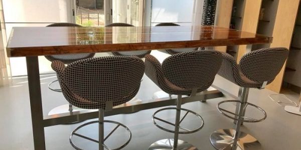 Omhulde epoxy tafel kopen