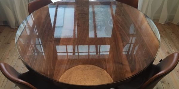 Omhulde epoxy tafel kopen