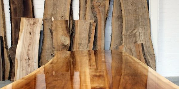 Omhulde epoxy tafel kopen