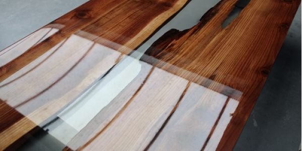 Omhulde epoxy tafel kopen