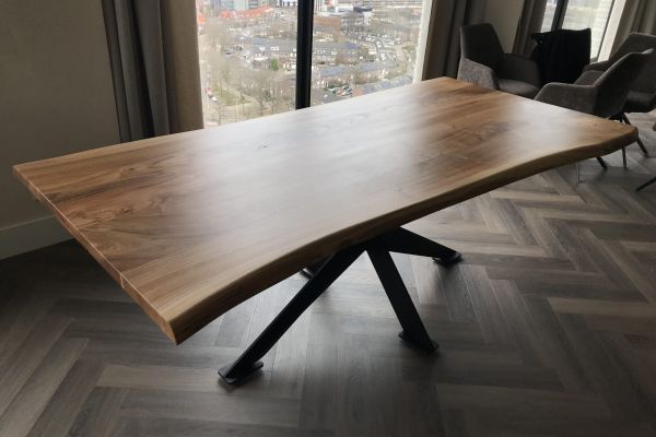 Boomstam iepen houten