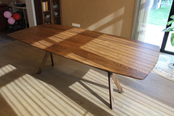 Deens ovale eettafel