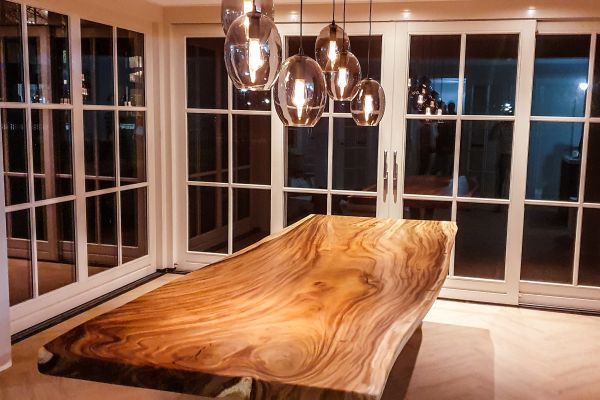 suar hout tafel maken