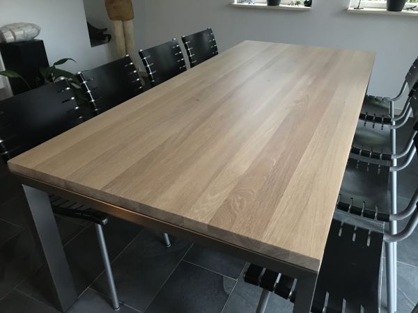 Eettafel lang 