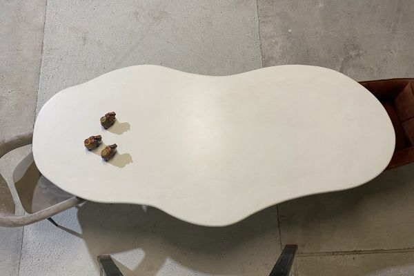 Tafel van beton kopen