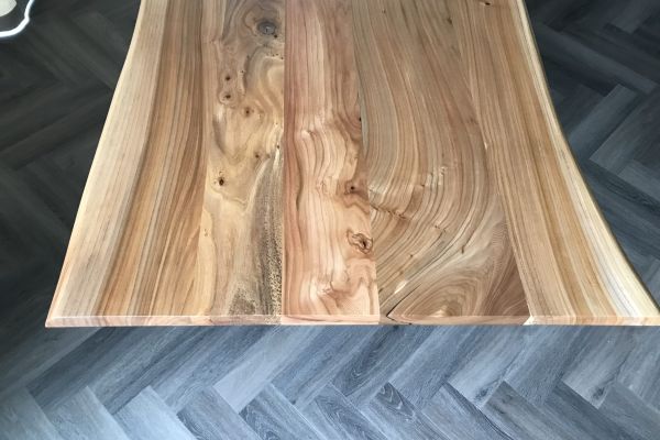 Boomstam iepen houten