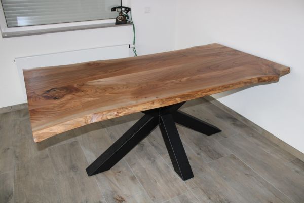 Boomstam iepen houten